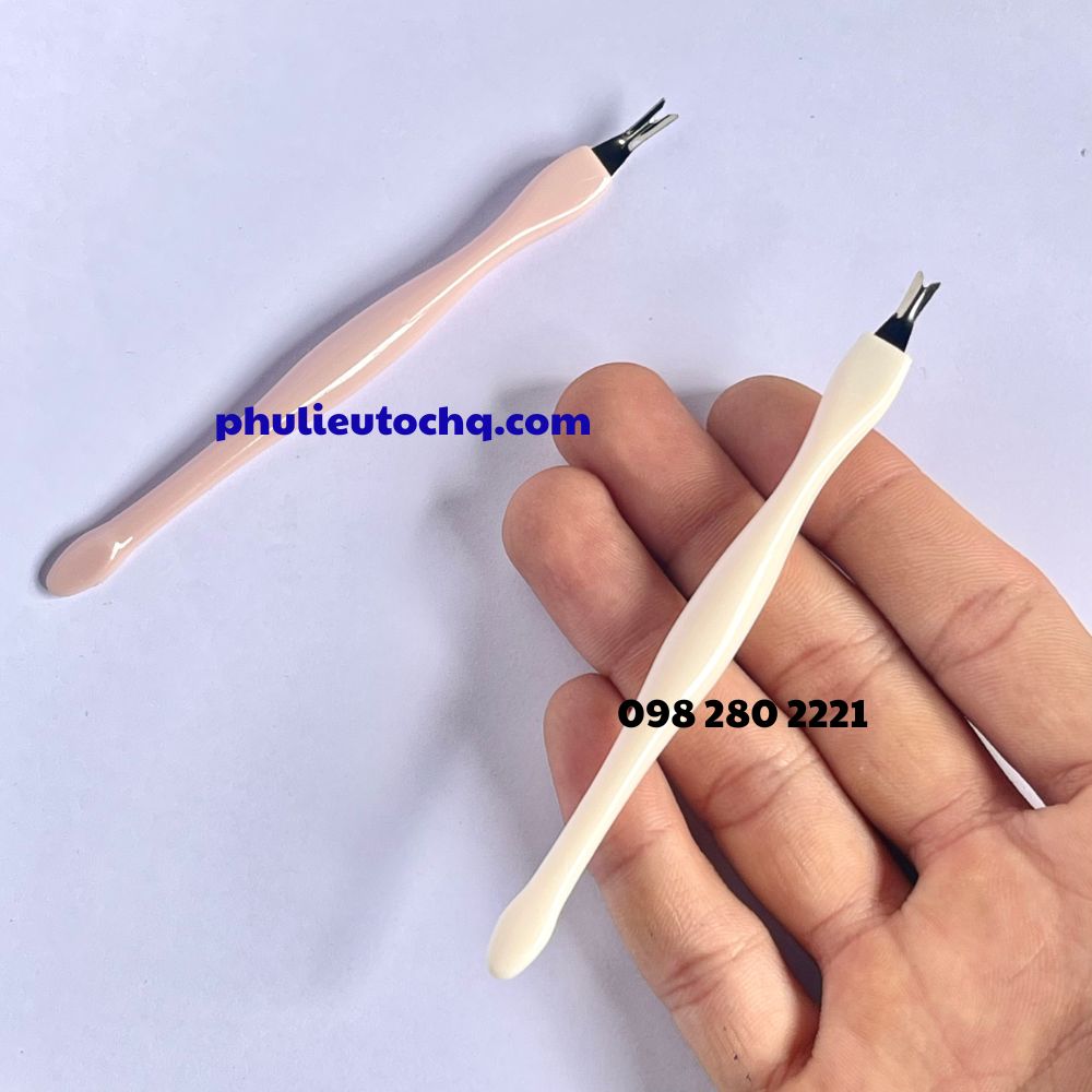 Dụng cụ đẩy da chết